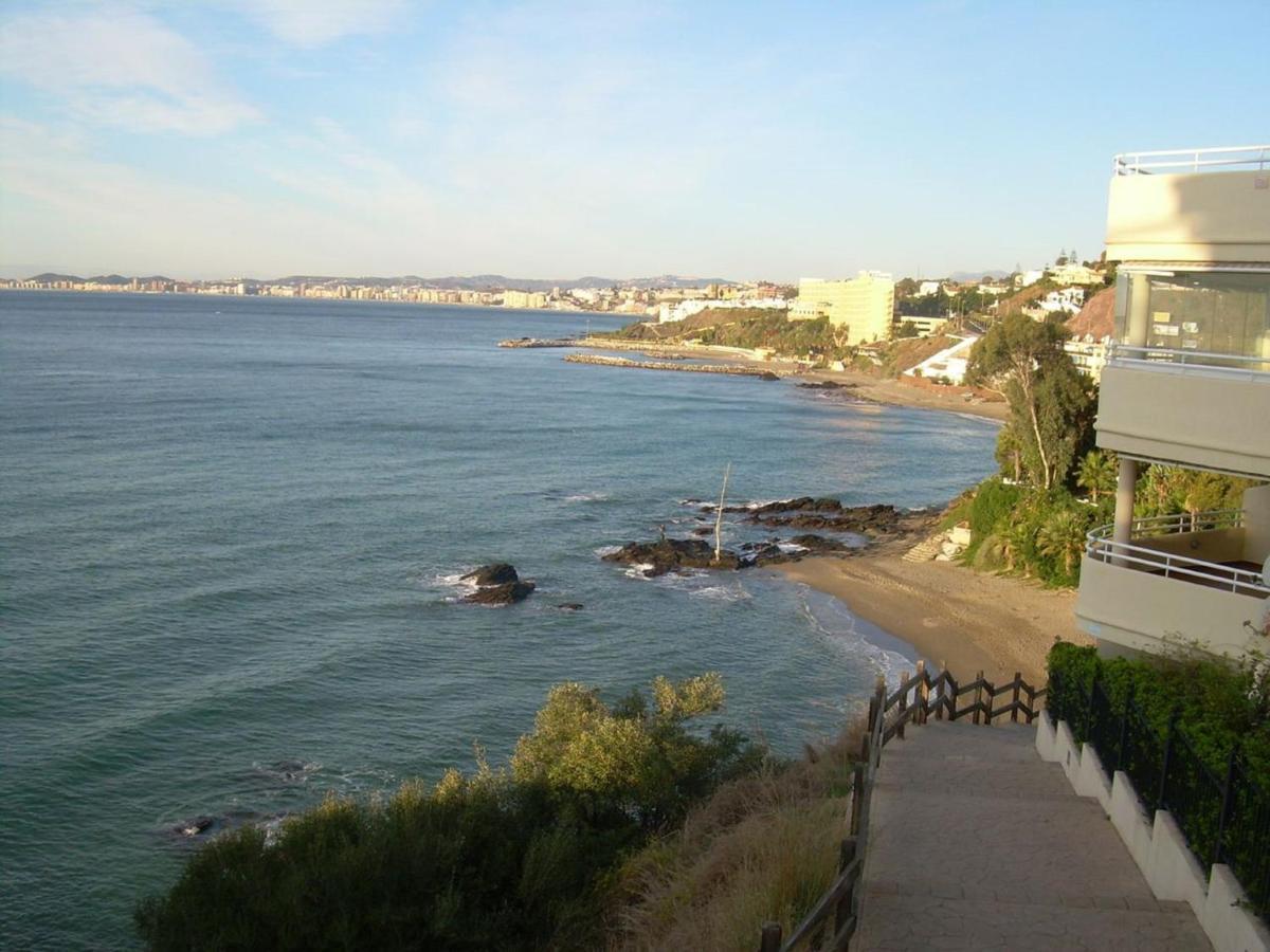Holidays2Benalmadena Torrequebrada Sea View Front Beach With Pool Parking & Terraces المظهر الخارجي الصورة