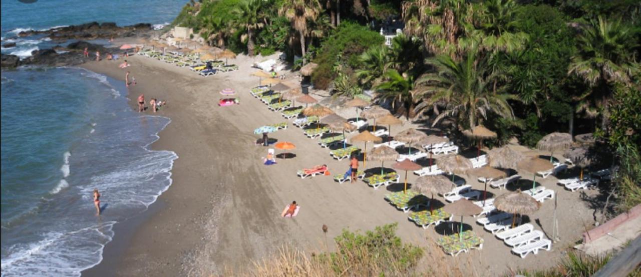 Holidays2Benalmadena Torrequebrada Sea View Front Beach With Pool Parking & Terraces المظهر الخارجي الصورة