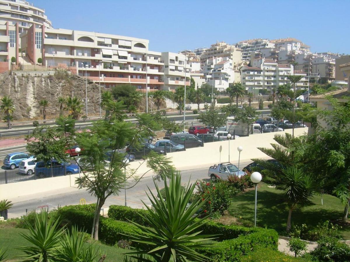 Holidays2Benalmadena Torrequebrada Sea View Front Beach With Pool Parking & Terraces المظهر الخارجي الصورة