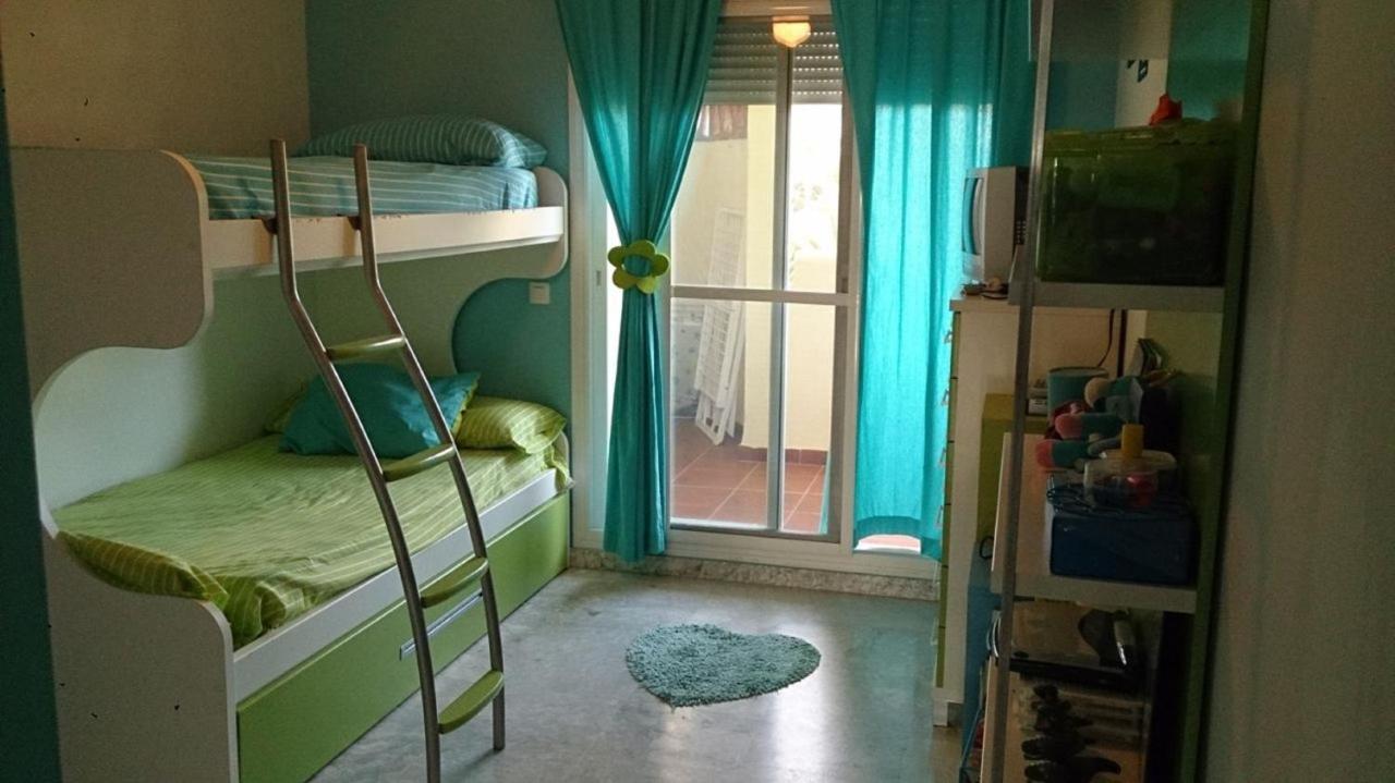 Holidays2Benalmadena Torrequebrada Sea View Front Beach With Pool Parking & Terraces المظهر الخارجي الصورة