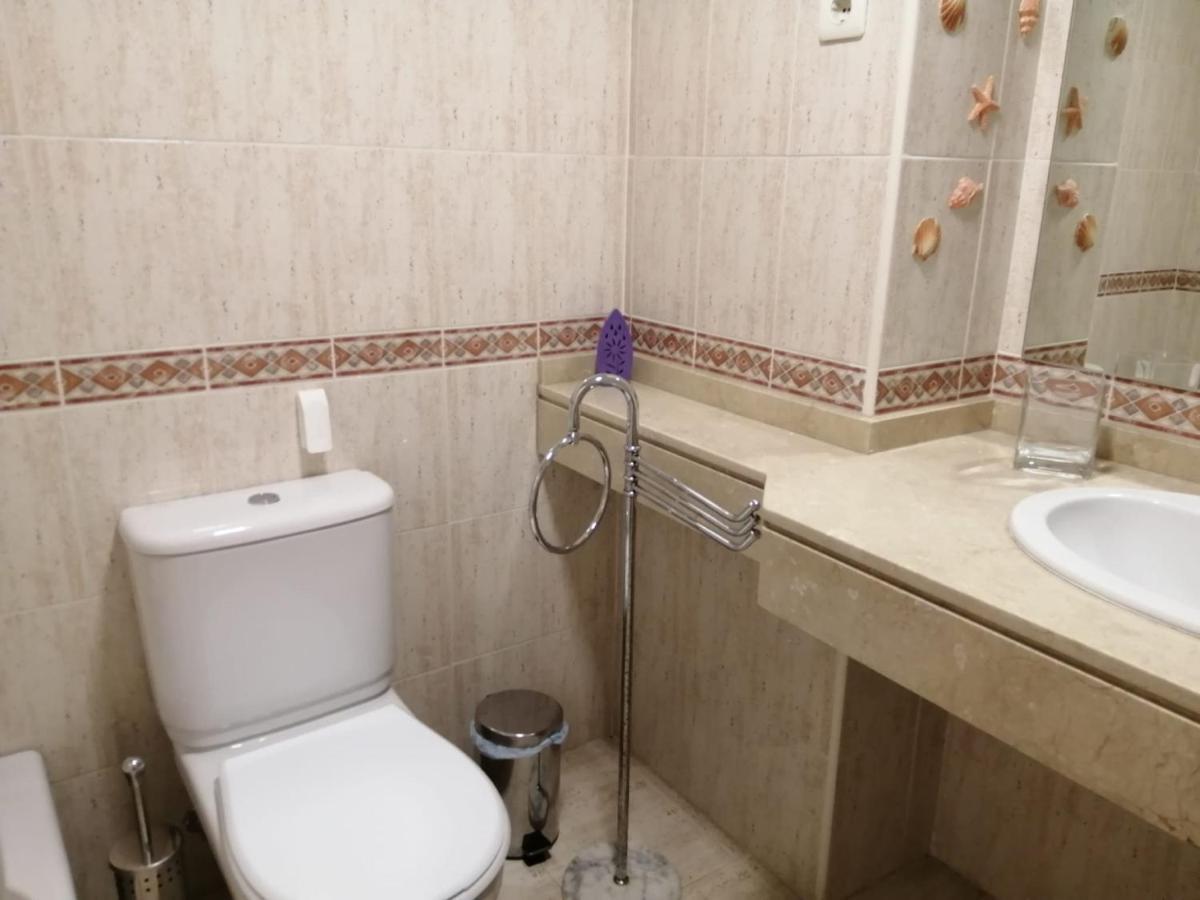 Holidays2Benalmadena Torrequebrada Sea View Front Beach With Pool Parking & Terraces المظهر الخارجي الصورة
